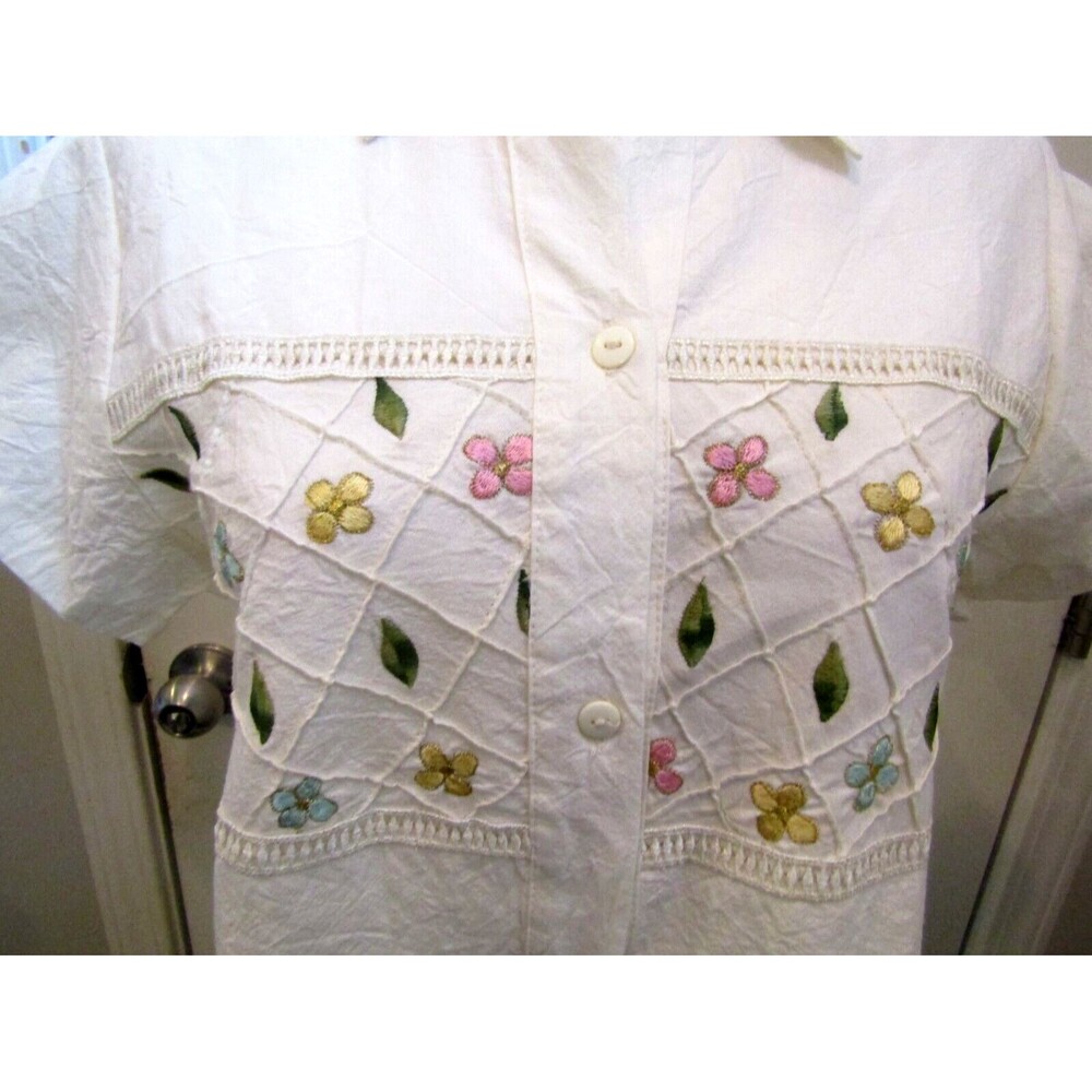Landy Mexican Shirt Vintage Embroidered Floral Button Front Blouse 100% Cotton S - Picture 3 of 7